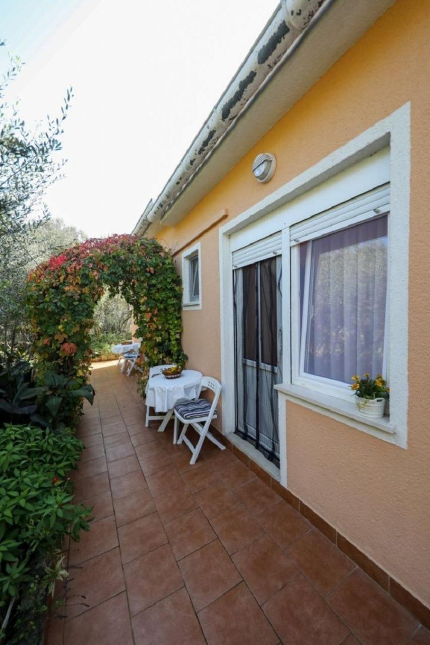 Apartments Tara Brbinj Εξωτερικό φωτογραφία